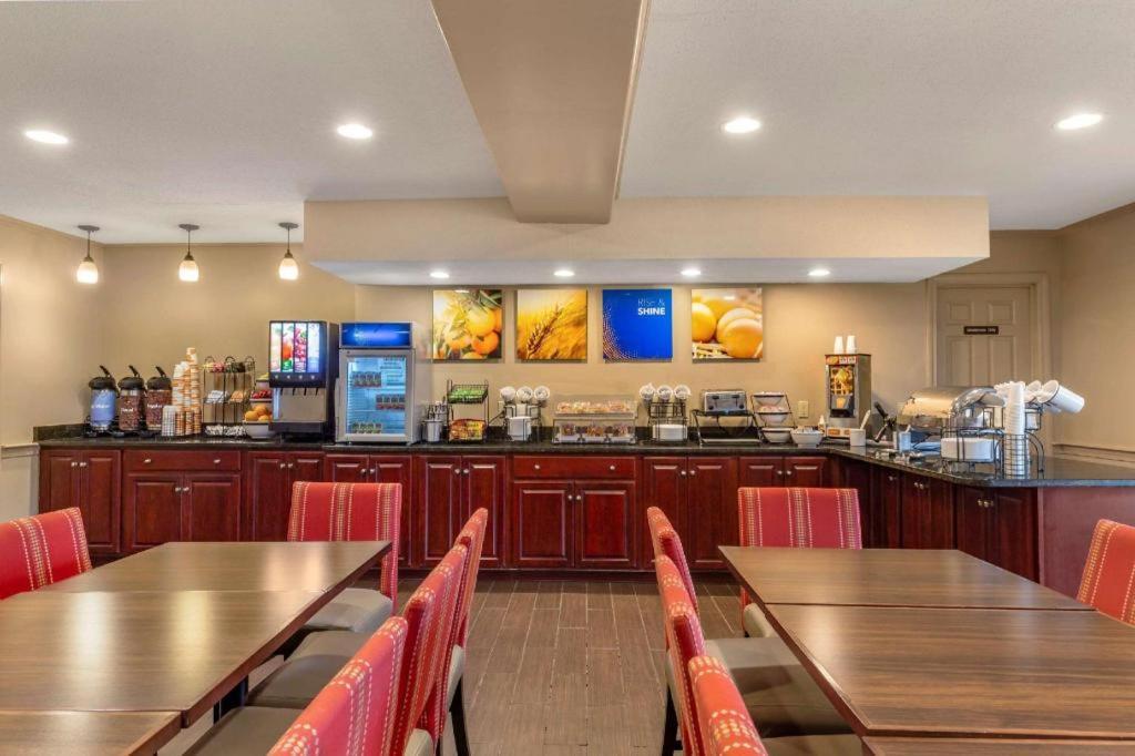 Comfort Inn Foxboro - Mansfield Foxborough Kültér fotó